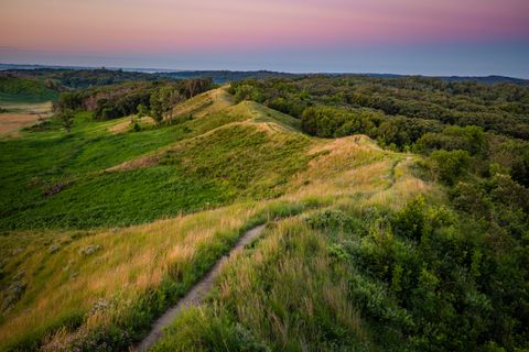 Backbone of the Loess Hills